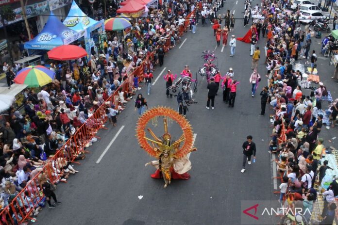 jember-fashion-carnaval-ke-23-2594777.jpg