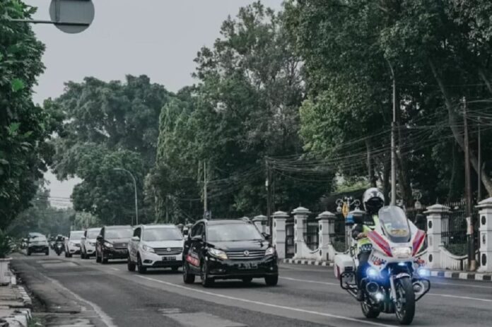 tegas-korlantas-larang-pemakaian-sirene-dan-strobo-saat-azan-hingga-sore-dan-malam-yvc.jpg